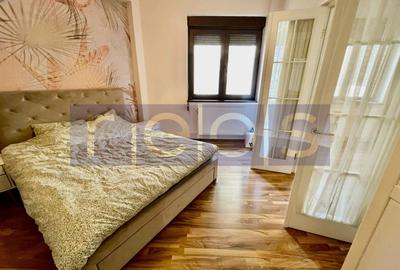 Apartament cu 3 camere semidecomandat, mobilat în Unirii
