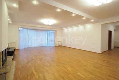 Vilă cu 5 dormitoare | piscina | 550mp gradina | garaj dublu - 4