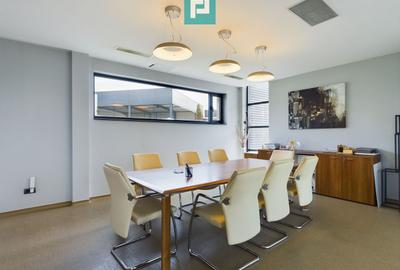 Spațiu comercial modern cu parcare proprie - 7
