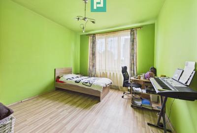 Vilă cu 8 camere în Săcălaz, Central - 10