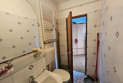 Ap. deosebit, 1 cameră, 31 mp, et. 4 din 5, decomandat, termoizolat, Soarelui - 12