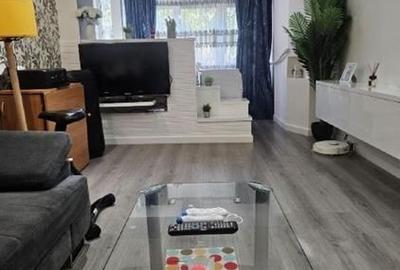 Apartament 3 camere Decomandat - 1