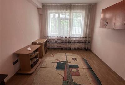 Camera Camin Piata Nicolina bulevard etaj 1 - 3