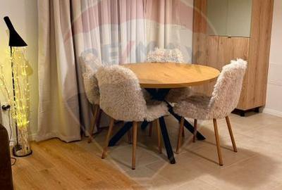 Apartament cu 2 camere semidecomandat, mobilat în Centrul Istoric
