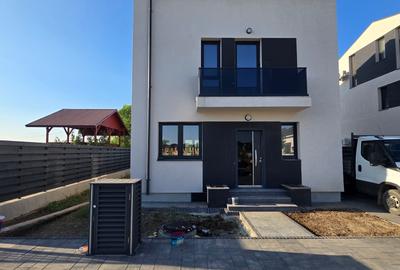 Casa de vanzare | 175mp | Duplex | Otopeni central | 700m fata de DN1 - 16