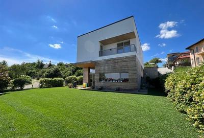 Casă individuală cu 4 camere în Borhanci