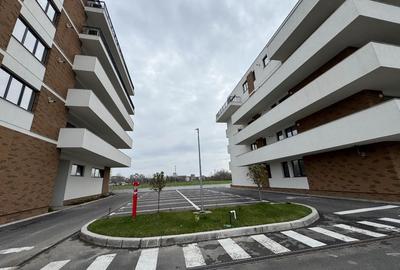 Apartament 3 camere vedere lac/ imobil nou/ comision 0 - 12