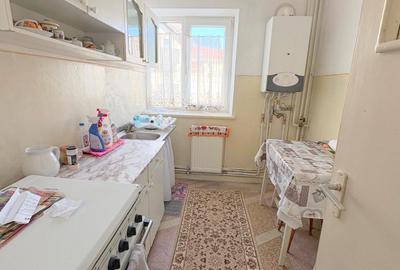 Apartament cu 2 camere decomandat, mobilat în 9 Mai