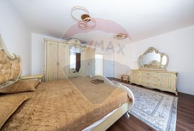 Apartament cu 2 camere decomandat, mobilat în Tractorul