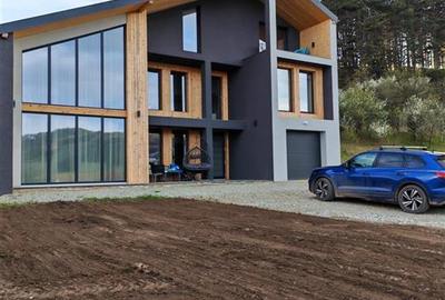 Casă individuală cu 4 camere în Hărman