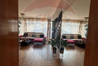Casă | Vilă insiruita | Inchiriere| 5 camere - 7