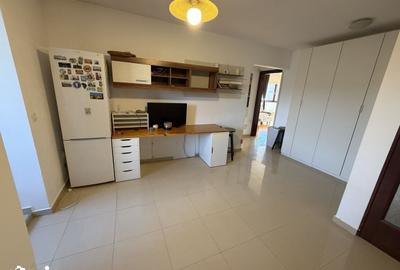 Apartament cu 3 camere, mobilat în Bucovina