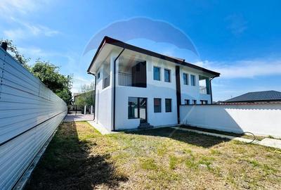 Duplex Elegant P+1E in Crevedia - 3