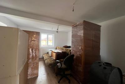 Proprietate versatilă cu 3 case | Teren 1281 mp | Săliștea Nouă | Comision 0% - 12
