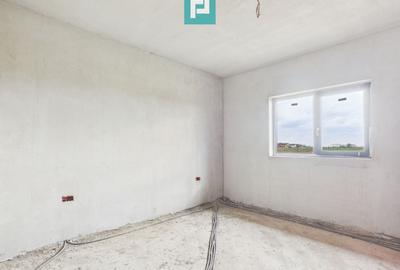 Casa nouă la roșu în Zimandcuz - 14