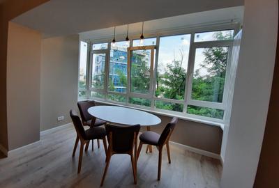 Apartament cu 3 camere decomandat în Domenii