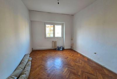 APARTAMENT 3 CAMERE-DECOMANDAT-ETAJ 1 - 6