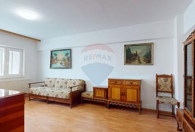 Apartament cu 2 camere decomandat în 13 Decembrie