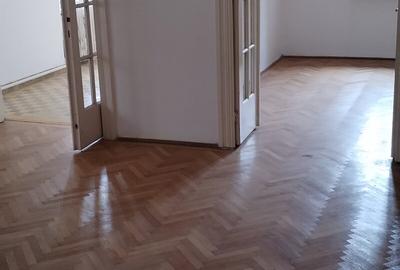 Floreasca Vând Casa individuala  4 cam 2 bai pivnița spălătorie centrală pe gaze - 7