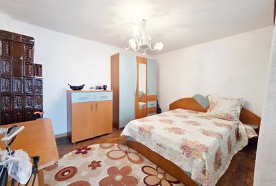 VANZARE CASA + TEREN 1000 MP. - ODAIA TURCULUI, DB - 9