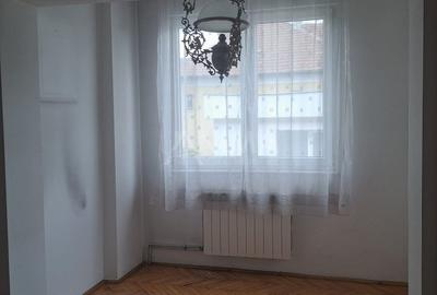Casa spatioasa in Grigorescu, o alegere ideala pentru confort si liniste - 2