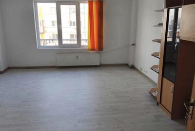 Vânzare apartament de 3 camere Calea Calarasilor- Muncii - 3