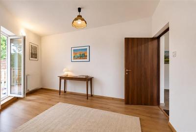 Vila traditionala, cu domeniu de 5.025 mp, pe aripa Cetatii Medievale Brasov - 12