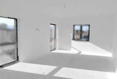 Casă individuală cu 4 camere în Sânpetru