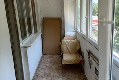 Apartament 3 camere -5 minute de mers pana la metrou Gorjului - 5