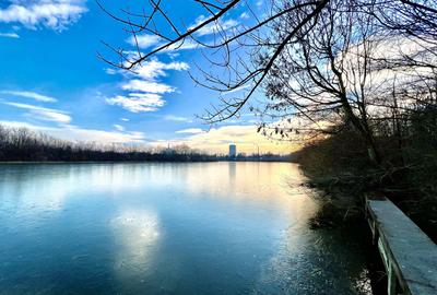 Teren 6000 mp pozitie deosebita lacul Baneasa adancime 140 m - 23