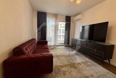 Apartament cu 3 camere semidecomandat, mobilat în Central