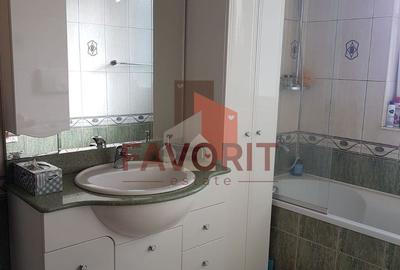 3 camere decomandat | mobilat | zona centrala | 2 bai | etaj 3 | boxa subsol - 14