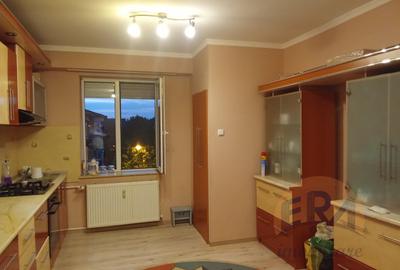 Apartament 4 camere, Velenta, Str. Razboieni