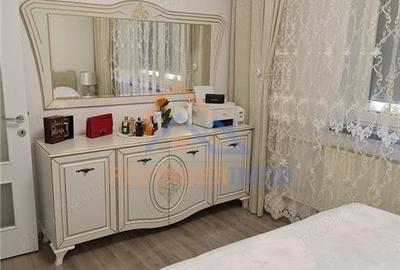 Drumul Taberei -Valea Ialomitei /Apartament 3 camere / Mobilat - utilat - boxa / - 4