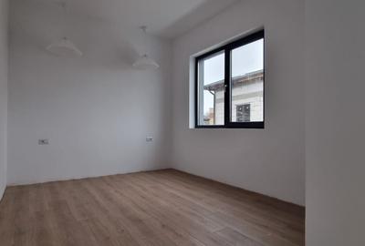 Reședință Modernă cu Finisaje Distinse - 9