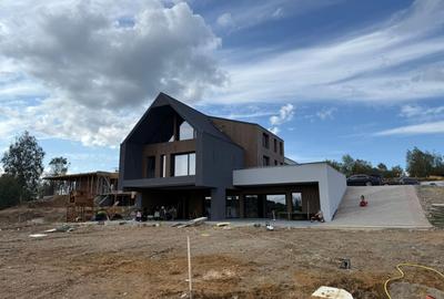 Casa Individuala , 490 mp utili,  Salicea - 18
