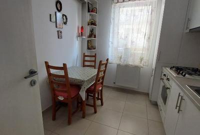 Vand apartament cu curte - 13