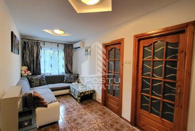 Apartament cu 4 camere decomandat, mobilat în Lipovei