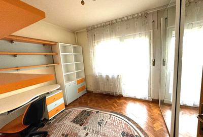 4 CAMERE 1991 5/7 UNIRII CASA POPORULUI MONOLIT CU VEDERE LA FANTANI MOBILAT - 18