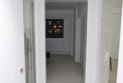 Vanzare ap. 3 cam. renovat,p/8 cu balcon, bl. 1985, MetrouTimpuri Noi - 5