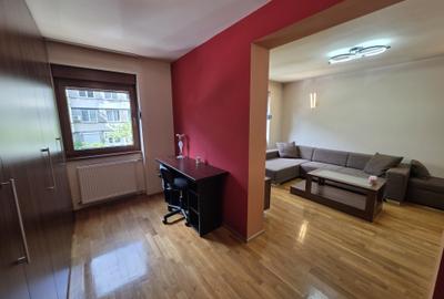 🏡 Apartament cu 4 camere situat în zona Facultății de Medicină- 2475 - 16