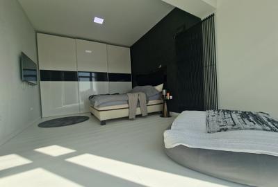 Mamaia Nord - 3 camere, 3 gr sanitare-100mp, mobilat-utilat complet nou - 30