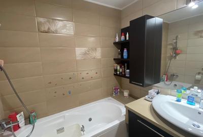 Inchiriere 3 camere - Decebal - bloc boutique - 15