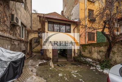 Ultracentral - zona Polona - 3 camere cu dependinte si GARAJ propriu - 13
