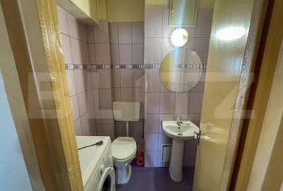 Apartament de 3 camere decomandat, 75 mp, 2 băi, 2 balcoane, etaj intermediar. - 18