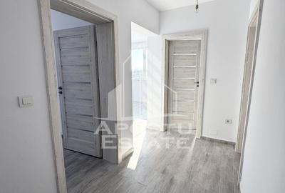Apartament cu 2 camere decomandat în Giroc