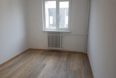 Garsoniera confort trei, etaj unu, renovata, in bloc de garsoniere, libera - 2
