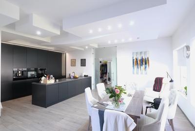 Vanzare Ultracentral orasul Piatra Neamt compus din 3000 mp teren si 4 cladiri - 6