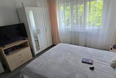 Proprietar - Vând apartament 2 camere decomandat în zona Abator - 2