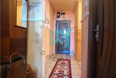 Apartament 4 camere, etaj intermediar, Tractorul, Brasov - 14